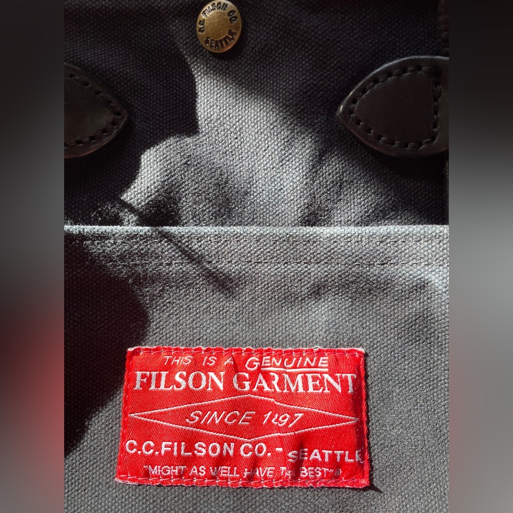 Filson Navy Tote - Red Label: RARE! - Picture 2 of 6